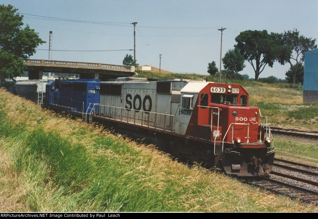 Eastbound manifest approaches Shoreham